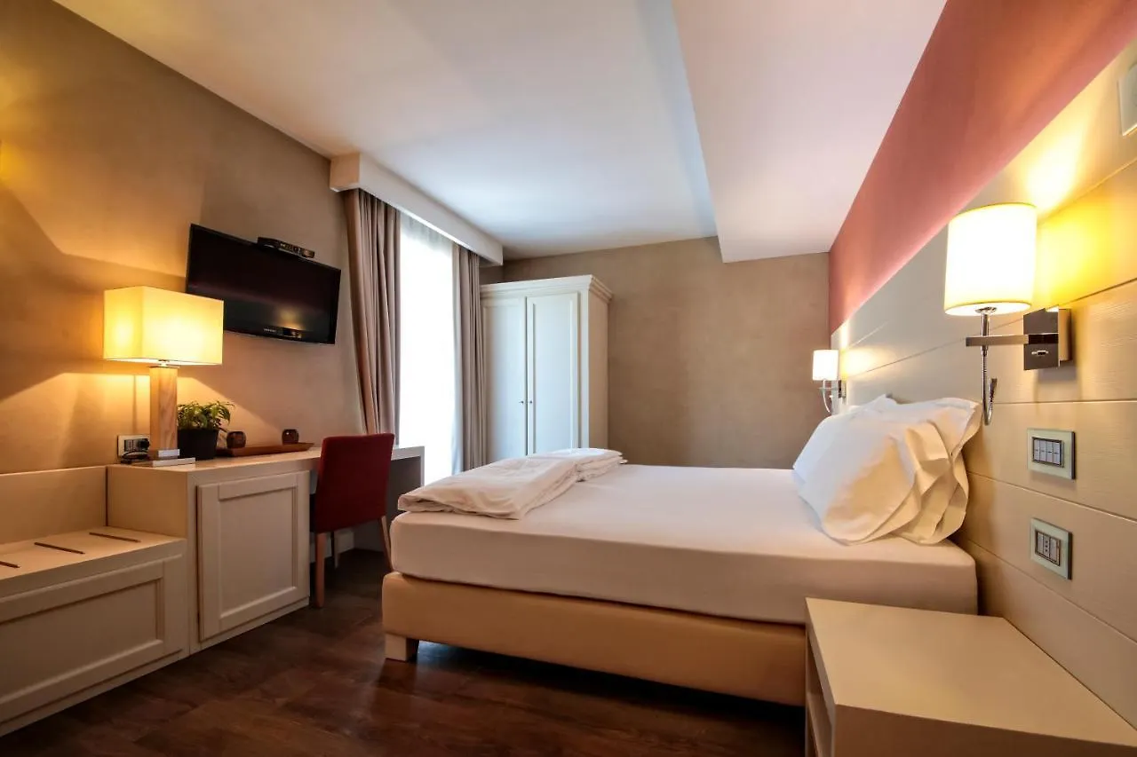 H2O Rooms Moniga del Garda Italien