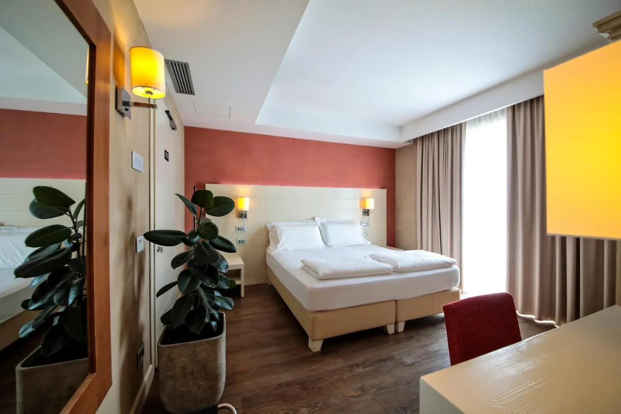 H2O Rooms Moniga del Garda Bed & Breakfast